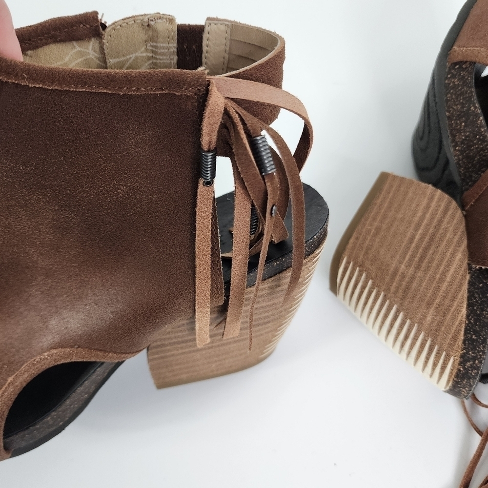 OTBT free spirit heeled open toe fringe bootie 9.5 - Picture 10 of 10
